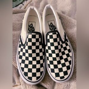 SLIP ON CHECKERED VANS IN BLACK/OFF-WHITE